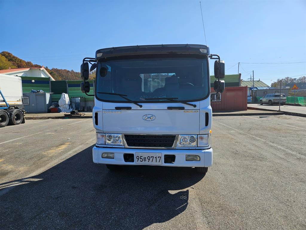 현대 메가트럭 280 카고 7.5톤 수동 1