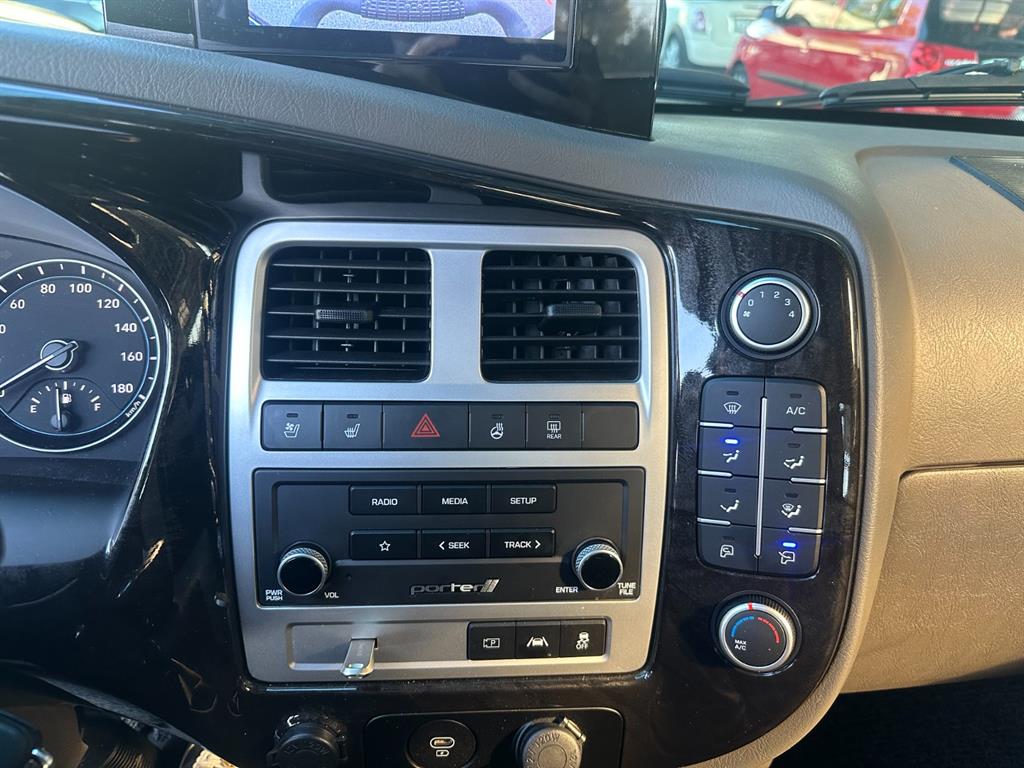 현대 포터2 1톤 카고 LPG 11