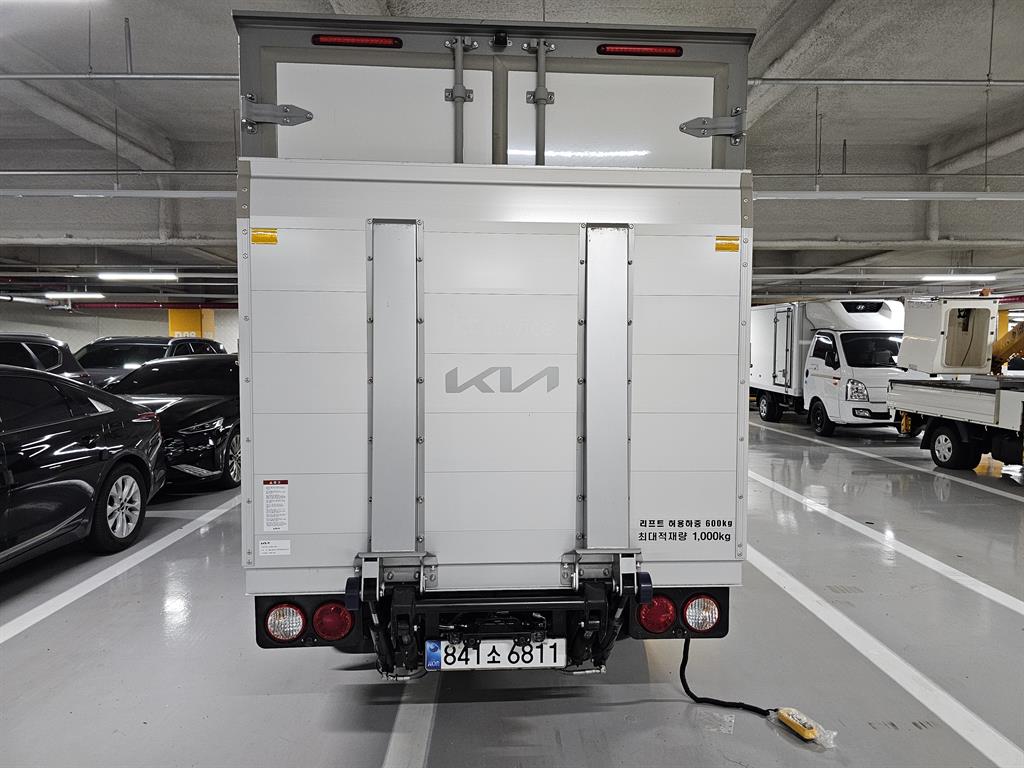 기아 봉고3 1톤 저상탑 LPG 9