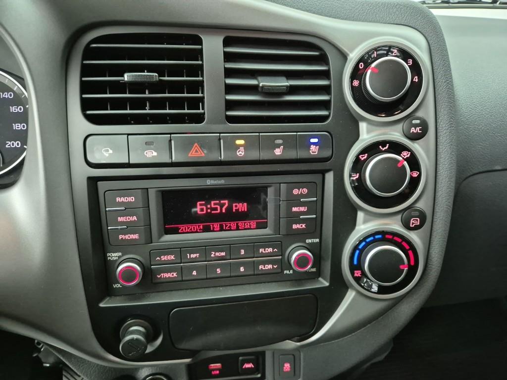 기아 봉고3 1톤 카고 LPG 9