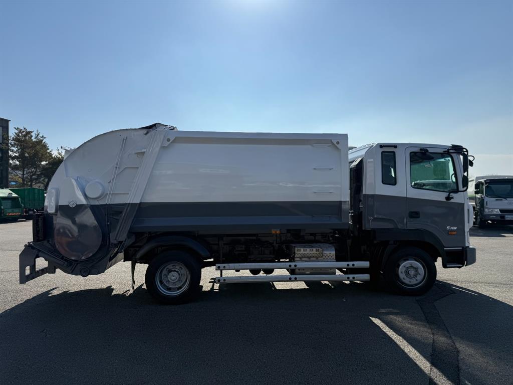 현대 압착진개 메가트럭 5톤 6