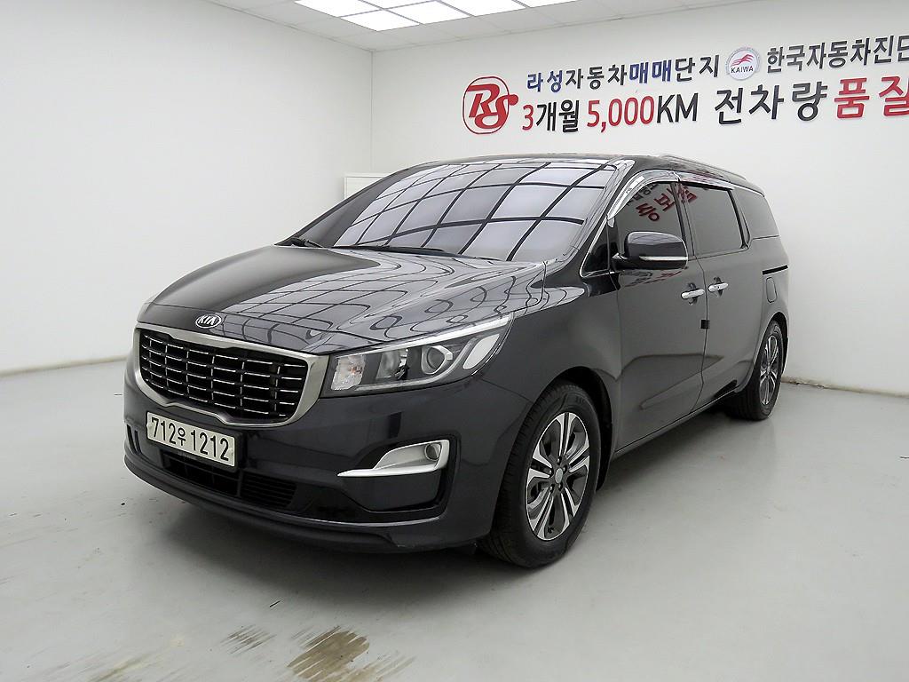 Kia Carnival Diesel Prestige 3