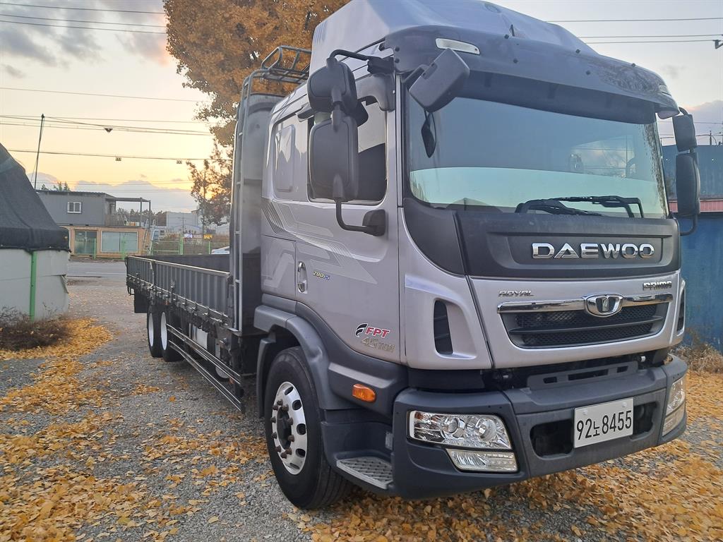 타타대우 프리마 카고 4.5톤 오토 1