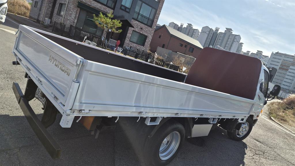 현대 마이티큐티 2.5톤 카고 5