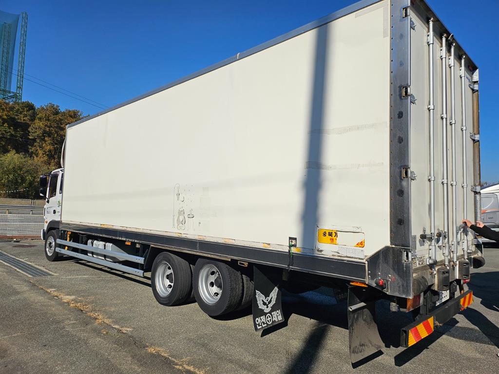 현대 메가트럭 냉동탑 7.5톤 수동 5