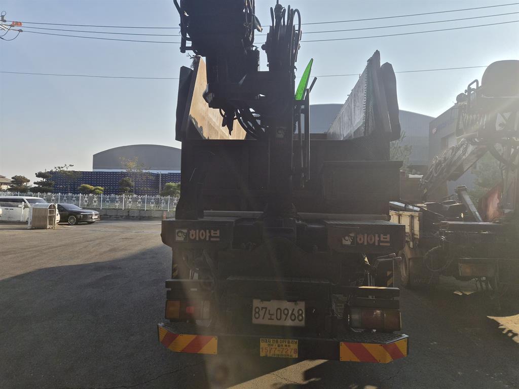 현대 메가트럭 집게차 5톤 수동 한성특장 4