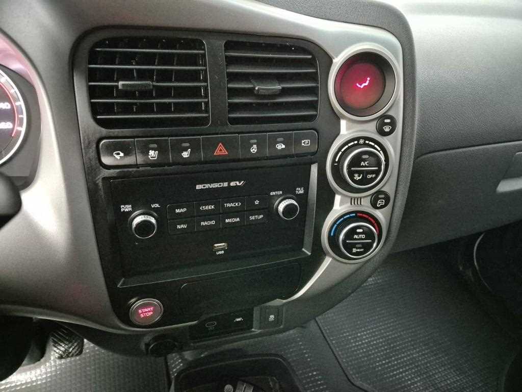 기아 봉고3 1톤 저상탑 전기 13