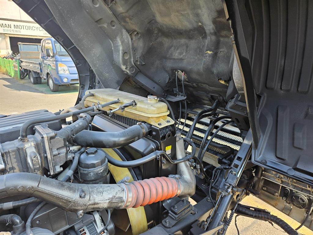 현대 메가트럭 250 단바리 카고 4.5톤 수동 9