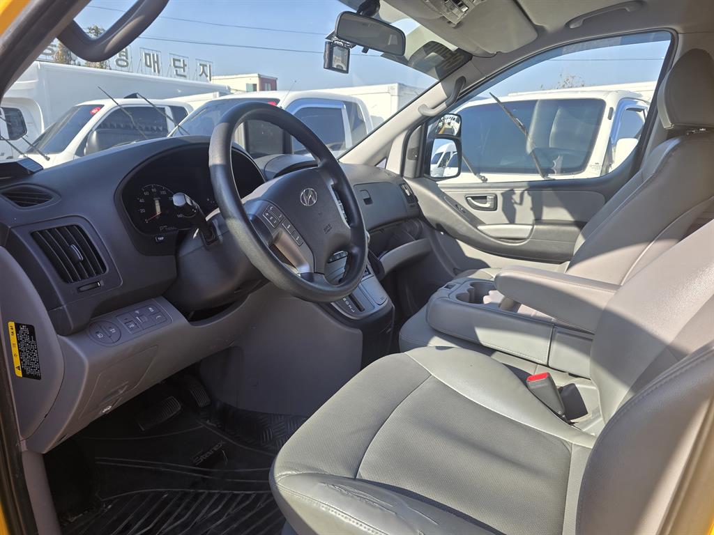 현대]더 뉴 그랜드 스타렉스 어린이보호차 LPi