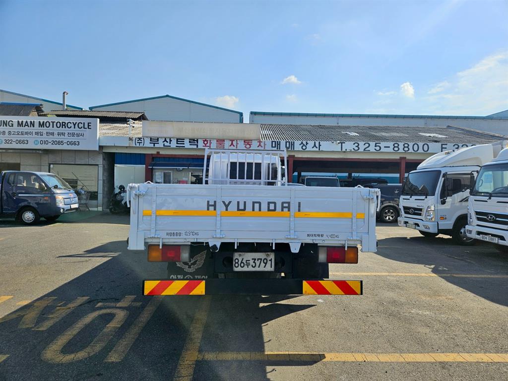 현대 메가트럭 250 단바리 카고 4.5톤 수동 3