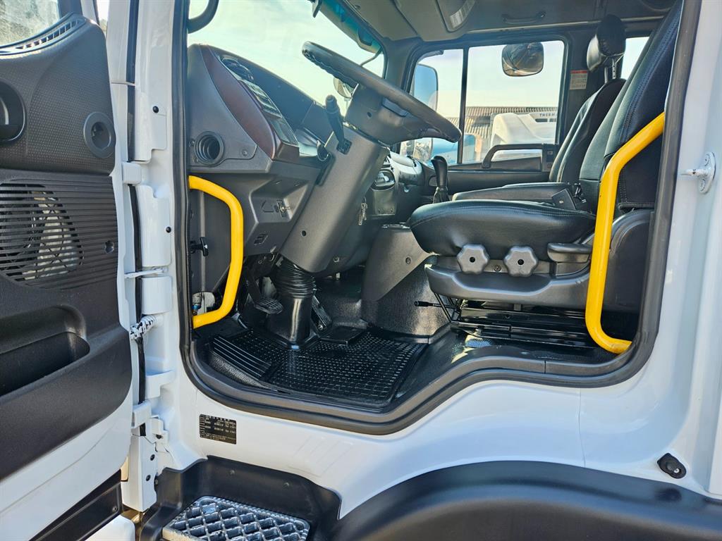 현대 메가트럭 250 단바리 카고 4.5톤 수동 5