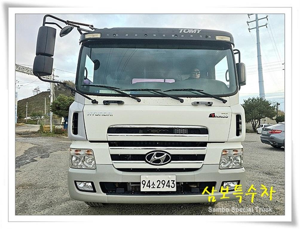 현대 트라고 암롤 24톤 수동 2