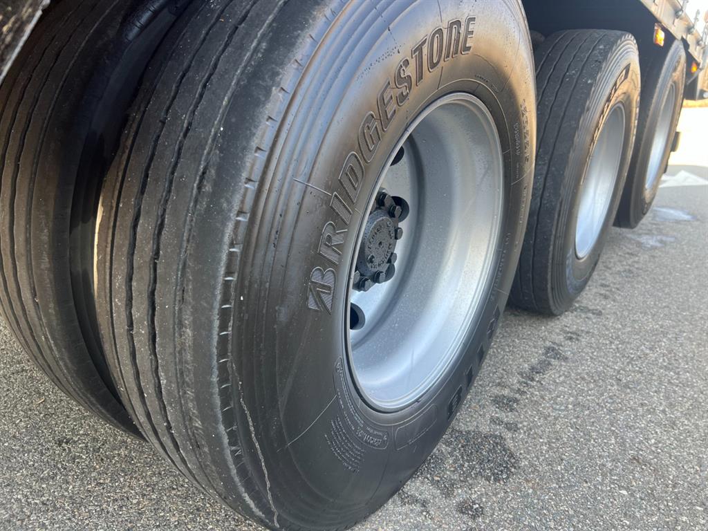 현대 엑시언트 상승윙바디 25톤 오토 18