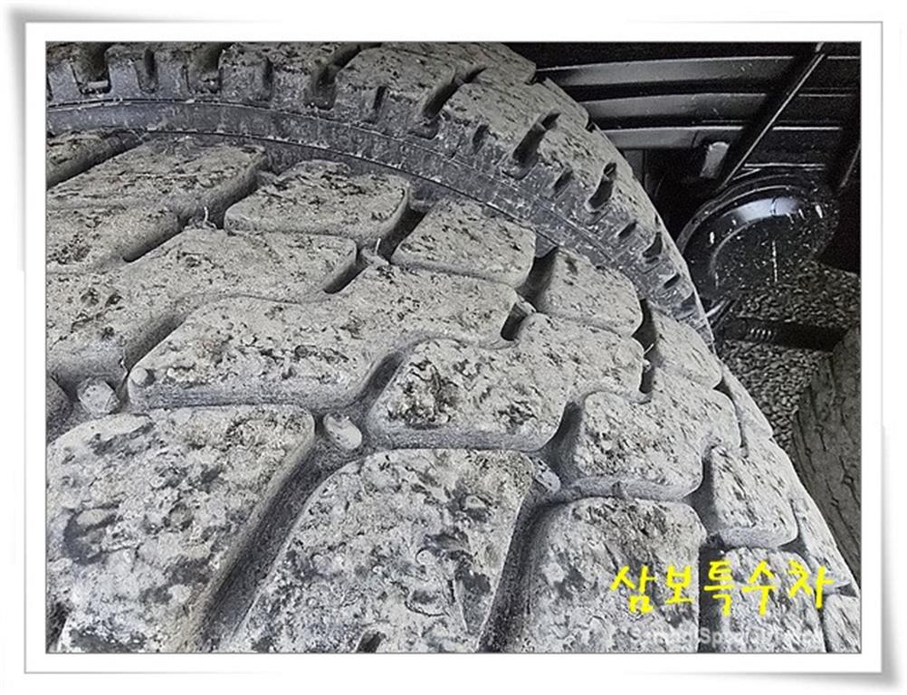 현대 트라고 암롤 24톤 수동 17