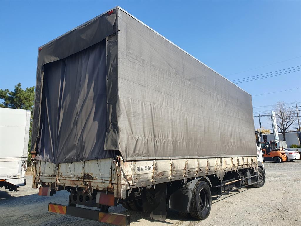 현대 메가트럭 단바리 4.5톤 수동 1