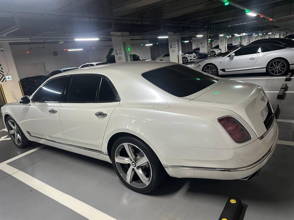 Bentley Mulsanne 6.8 6