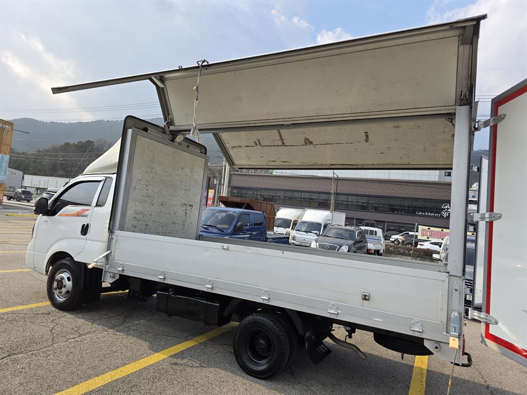 기아 봉고3 1.2톤 윙바디 8