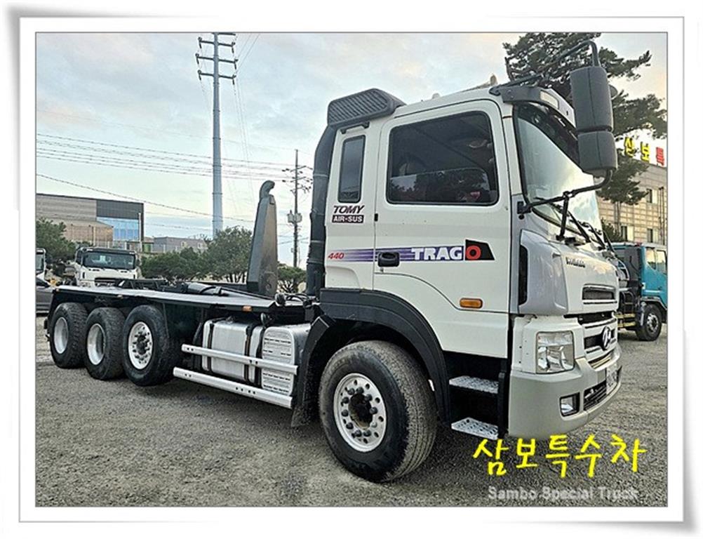 현대 트라고 암롤 24톤 수동 1