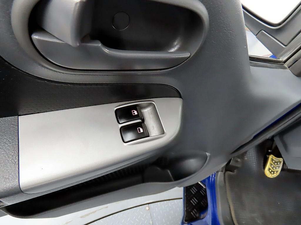 기아 봉고3 1톤 카고 LPG 9