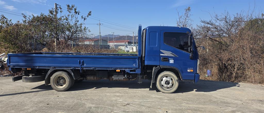 현대 올뉴마이티 2.5톤 카고 1