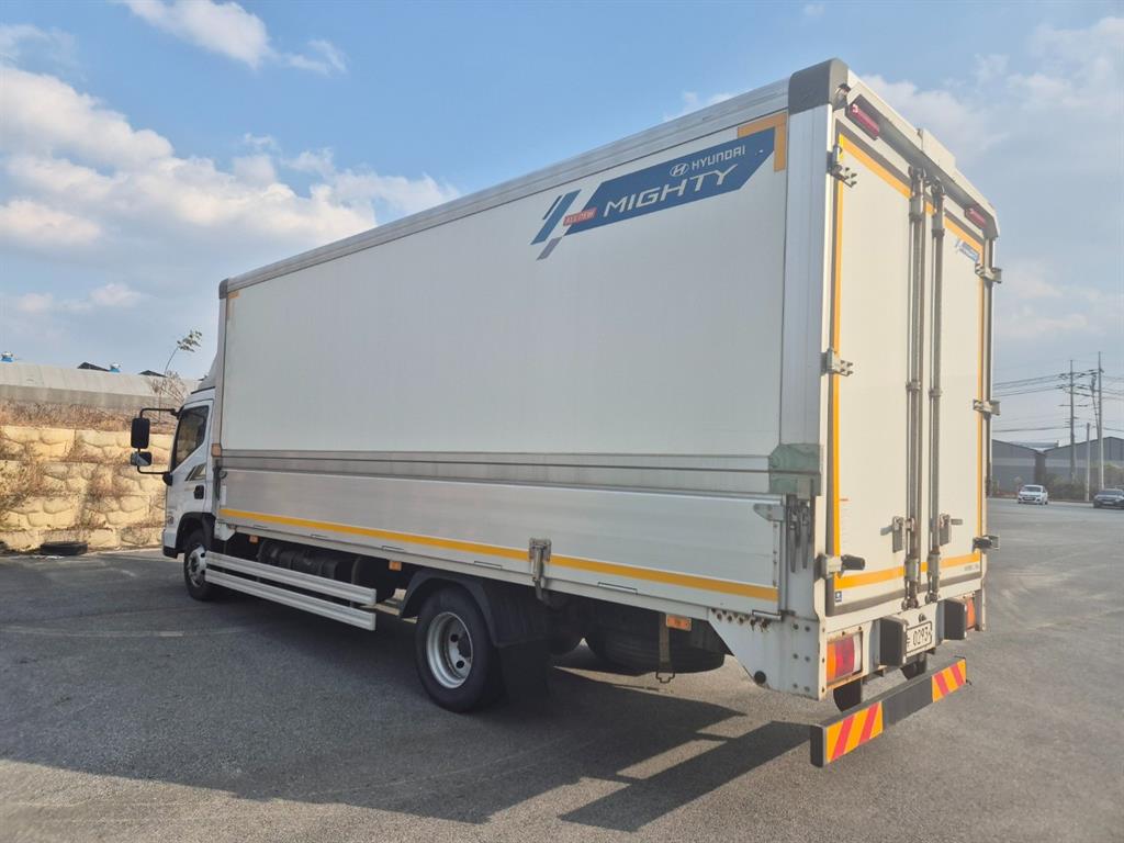 현대 올뉴마이티 3.5톤 윙바디 2