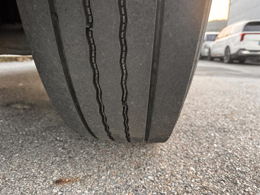 현대 파비스 냉동탑 8톤 오토 8