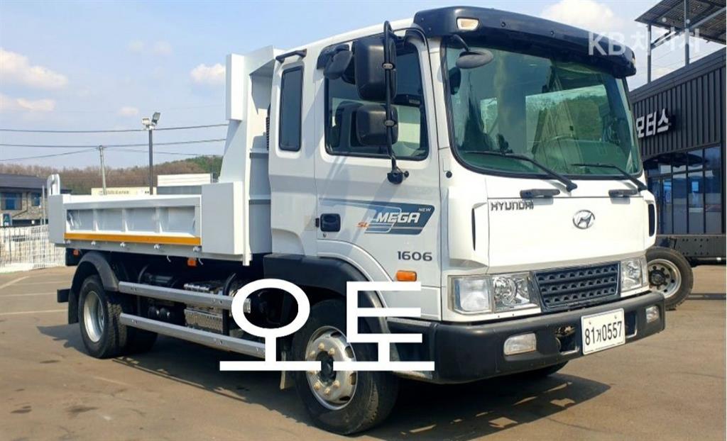 현대 메가트럭 화물덤프 5톤 0