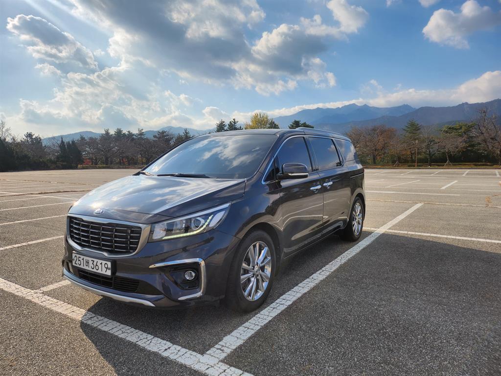 Kia Carnival Diesel Prestige 4