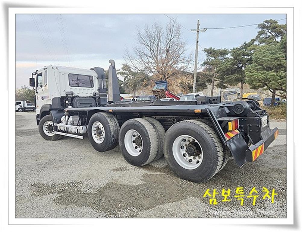 현대 트라고 암롤 24톤 수동 7