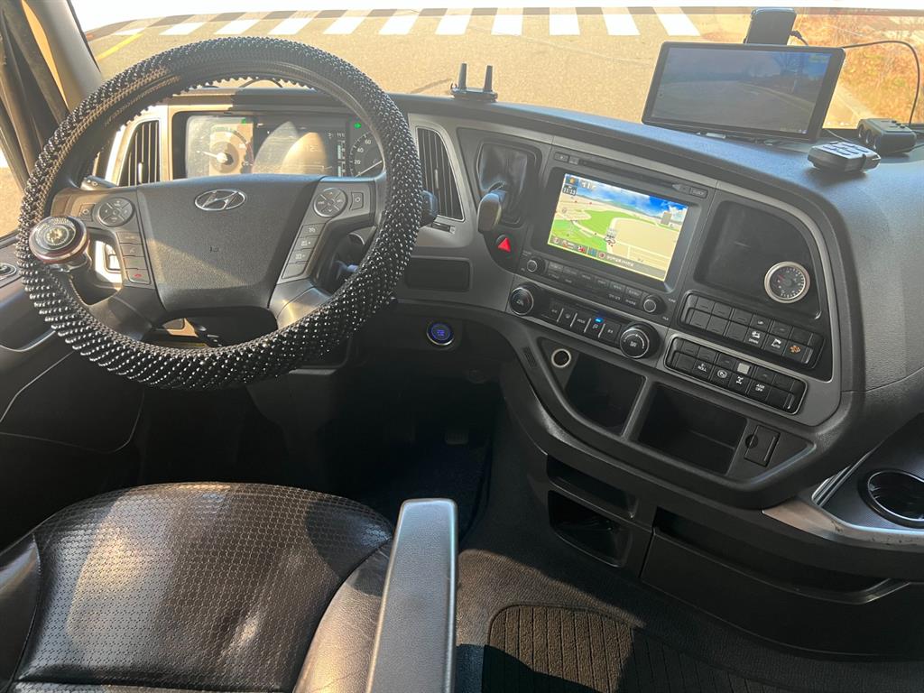 현대 엑시언트 상승윙바디 25톤 오토 14