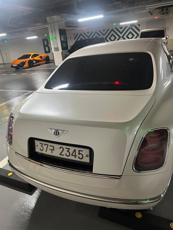 Bentley Mulsanne 6.8 5