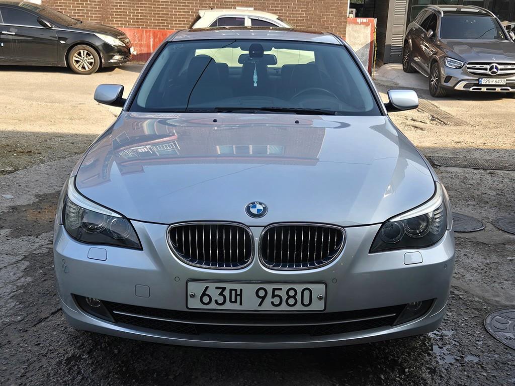 BMW 5시리즈 528i 사진