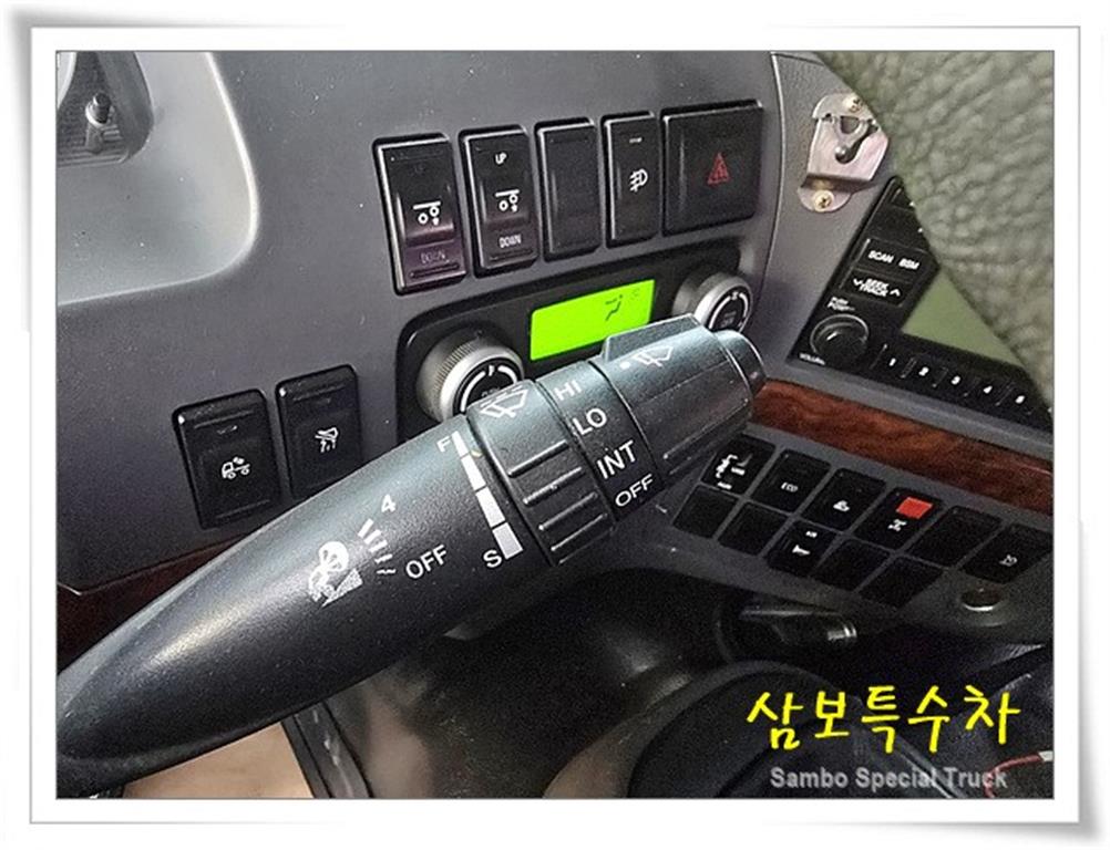 현대 트라고 암롤 24톤 수동 13