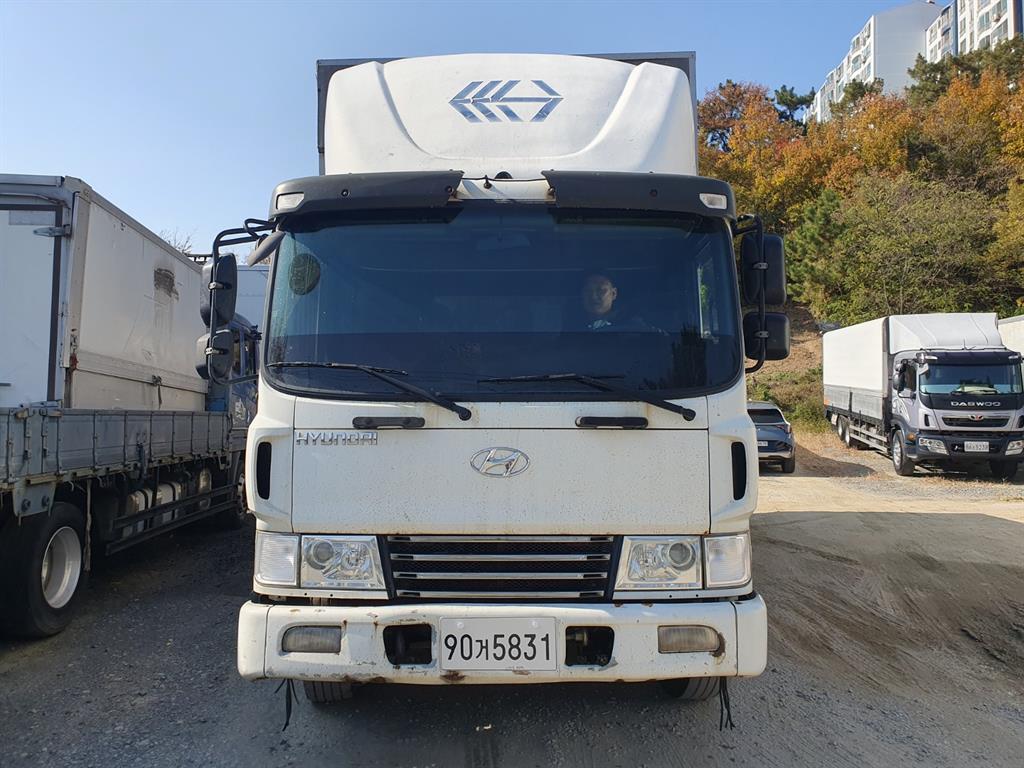 현대 메가트럭 단바리 4.5톤 수동 0