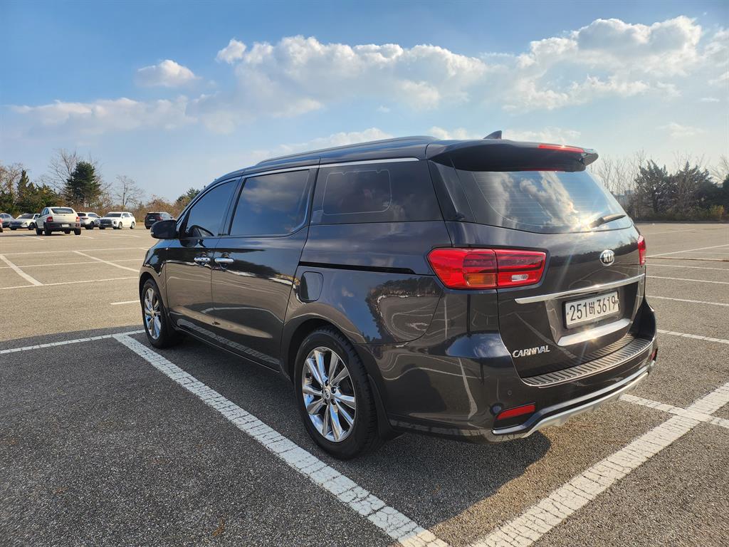 Kia Carnival Diesel Prestige 7