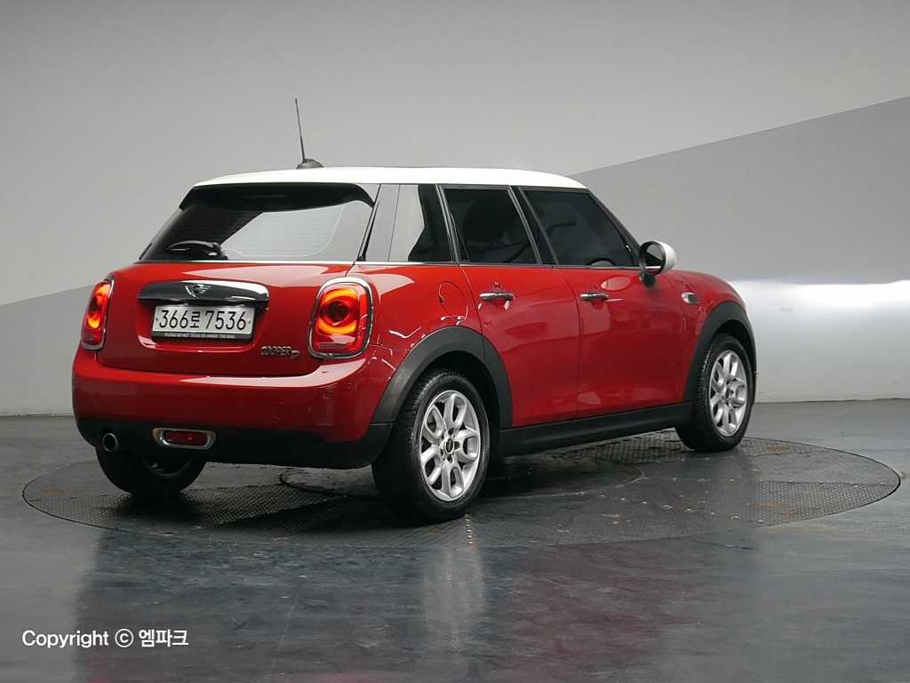 Mini Cooper 5 Duo HIGH 4