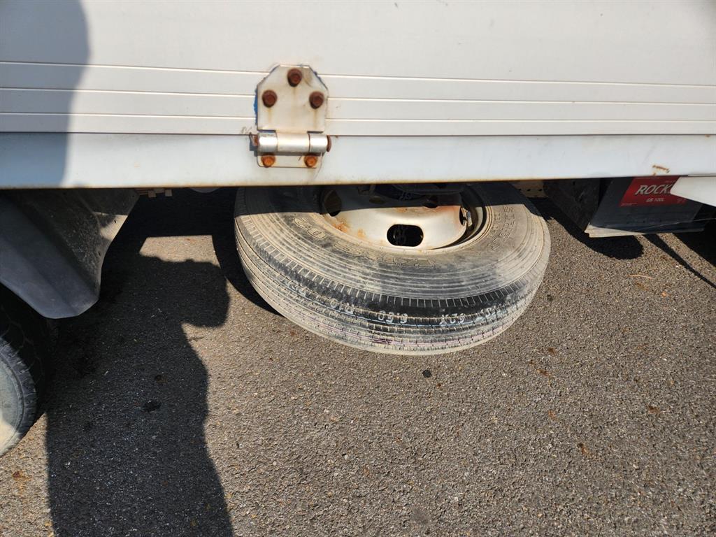 기아 봉고3 1.2톤 윙바디 9