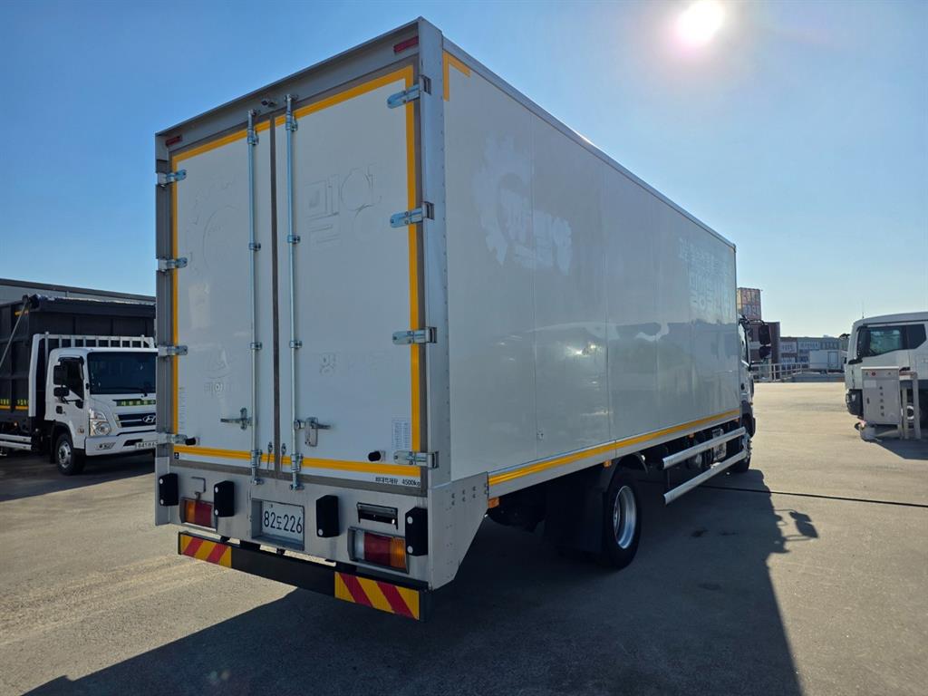 현대 메가트럭 단바리 냉동탑 5톤 수동 2