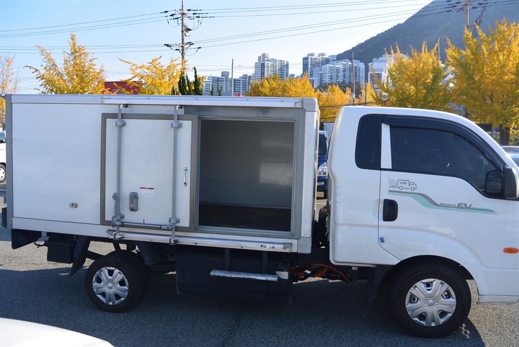 기아 봉고3 1톤 표준탑 전기 4