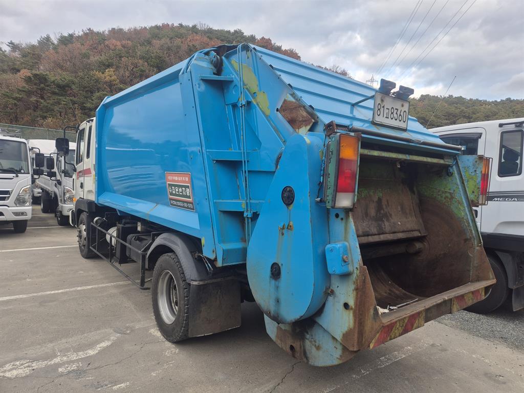 현대 압착진개 메가트럭 5톤 4