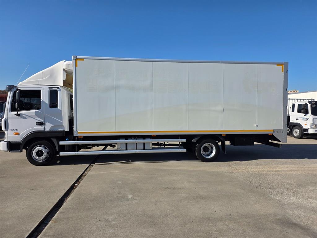 현대 메가트럭 단바리 냉동탑 5톤 수동 5