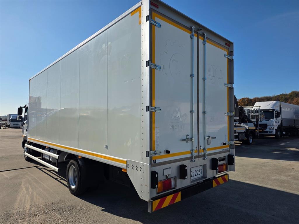 현대 메가트럭 단바리 냉동탑 5톤 수동 3