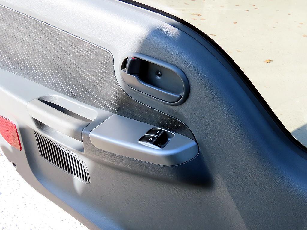 기아 봉고3 1톤 윙바디 LPG 11