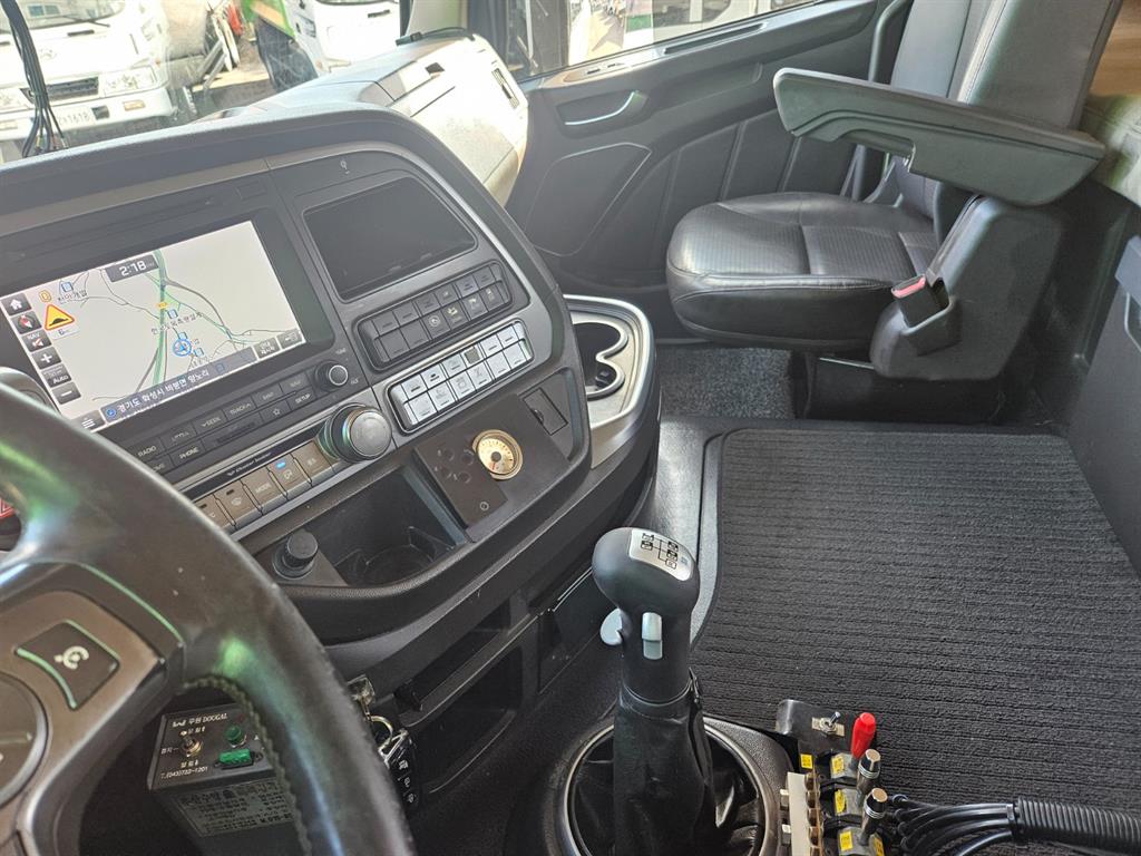 현대 엑시언트 암롤 24톤 수동 6