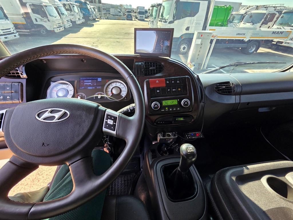 현대 메가트럭 단바리 냉동탑 5톤 수동 15