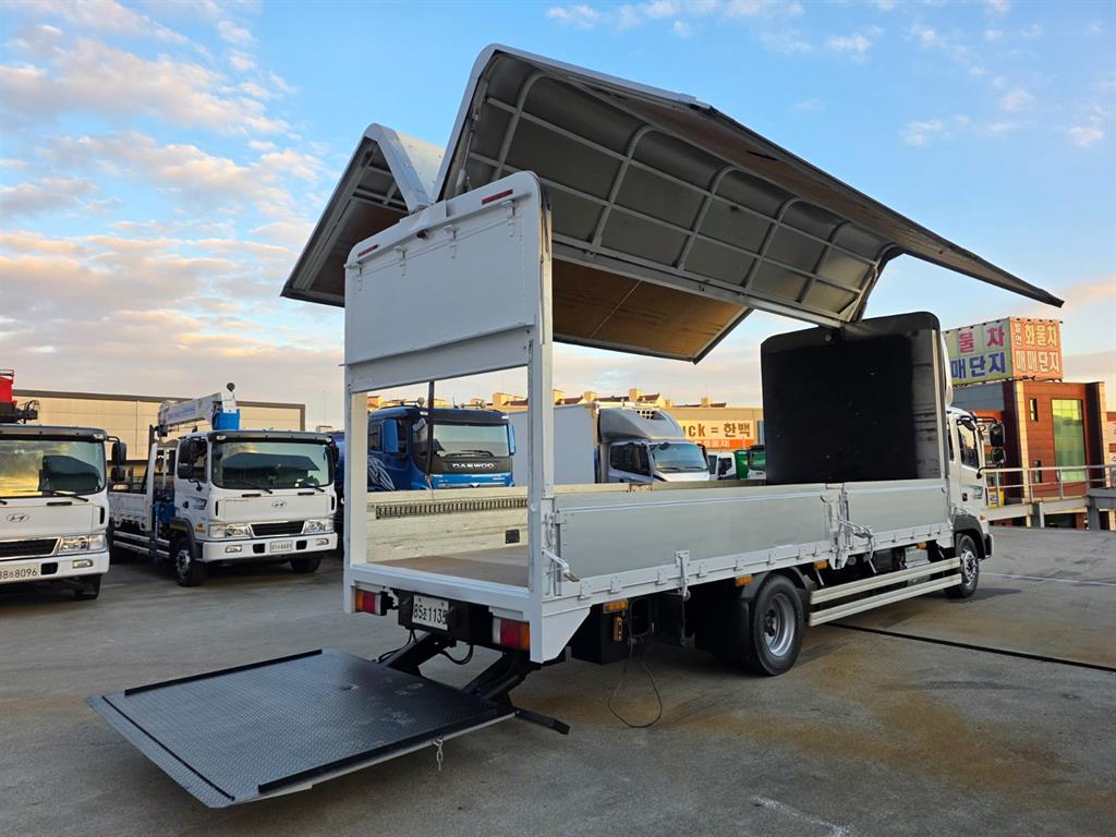 현대 메가트럭 윙바디 5톤 수동 10