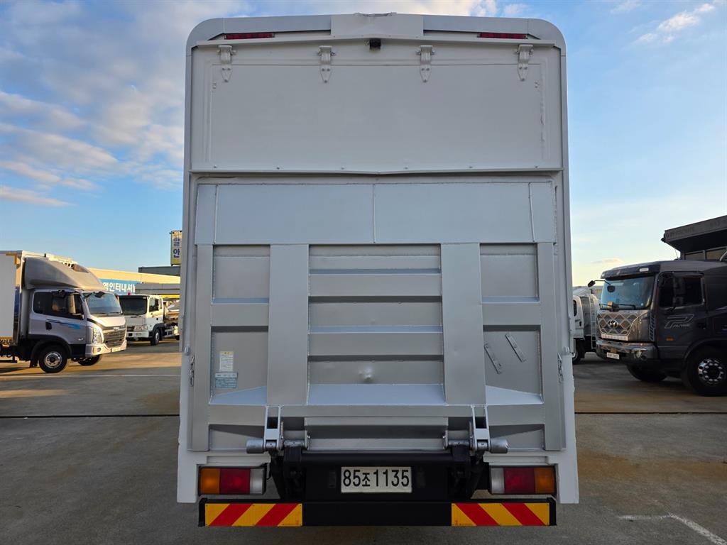 현대 메가트럭 윙바디 5톤 수동 6