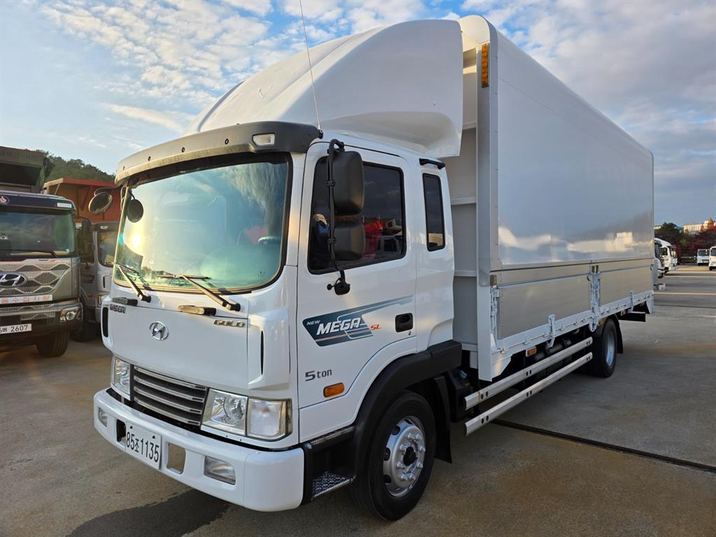 현대 메가트럭 윙바디 5톤 수동
