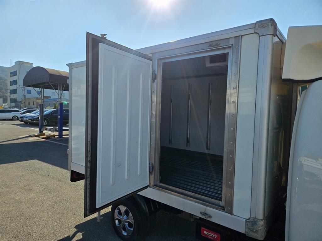 현대 포터2 1톤 냉동탑 5