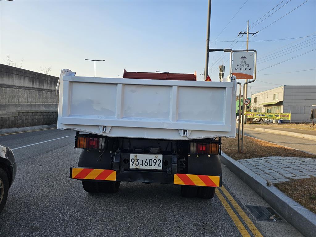 현대 메가트럭 화물덤프 4.5톤 3
